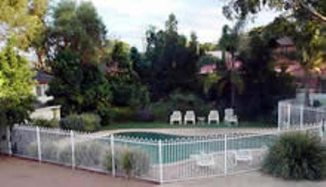 גורוקאן Lake Haven Motor Inn מראה חיצוני תמונה